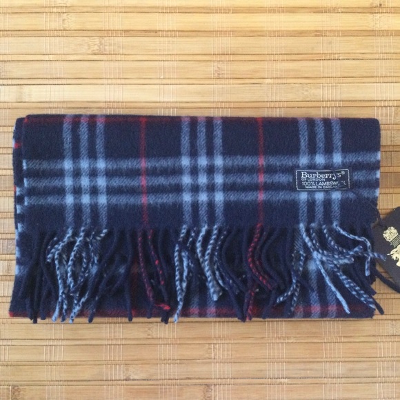 Vintage NWT Burberrys of London Lambswool Scarf - Picture 5 of 7